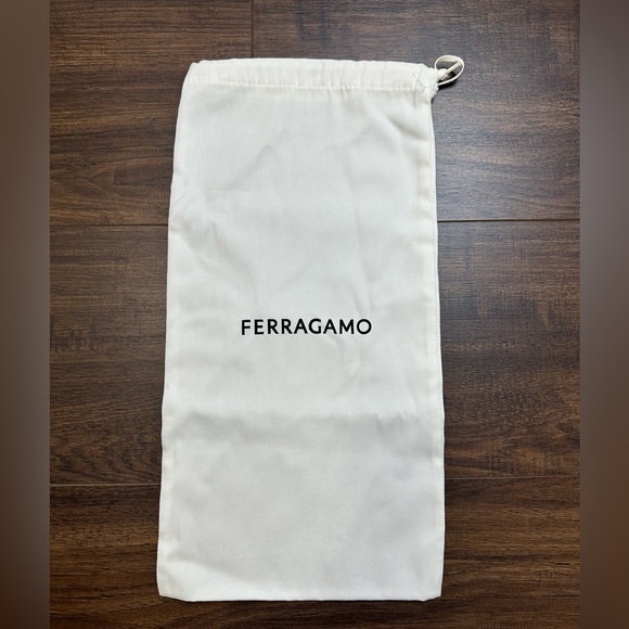 8x16.5” Ferragamo Dust Bag - Picture 1 of 3